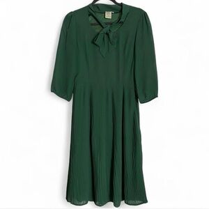 Shabby Apple Green Pleated Midi Dress Bow Neck Size 4 Cottagecore